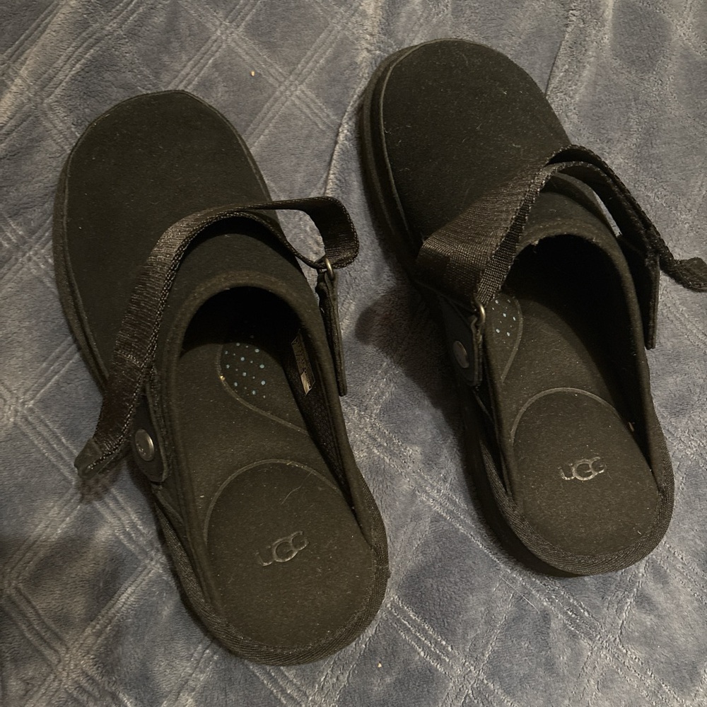 Ugg goldenstar clogs